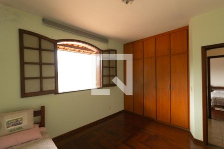 Quarto 1 de casa de condomínio à venda com 5 quartos, 625m² em Planalto, Belo Horizonte