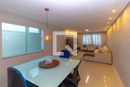 Sala de casa para alugar com 3 quartos, 250m² em Vila Alpina, São Paulo