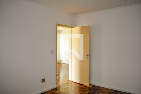 Quarto 2  de apartamento para alugar com 2 quartos, 63m² em Partenon, Porto Alegre