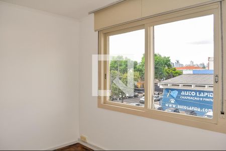 Quarto 1 de apartamento para alugar com 2 quartos, 63m² em Partenon, Porto Alegre
