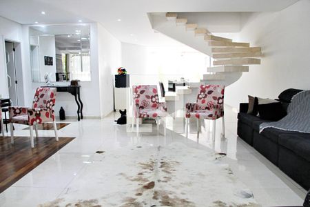 Sala de casa à venda com 4 quartos, 585m² em Vila Rosalia, Guarulhos