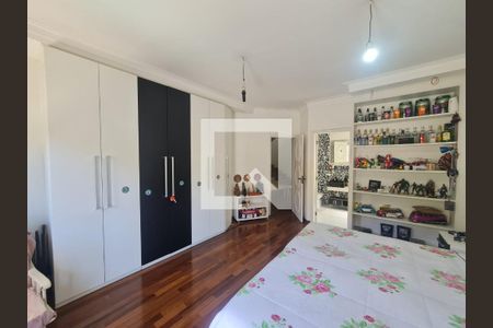 Suíte 3 de casa à venda com 4 quartos, 585m² em Vila Rosalia, Guarulhos