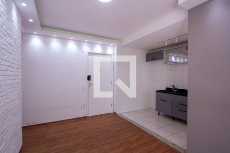 Sala de apartamento para alugar com 1 quarto, 35m² em Maria Paula, São Gonçalo