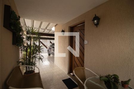 Garagem de casa à venda com 3 quartos, 120m² em Vila Mazzei, São Paulo