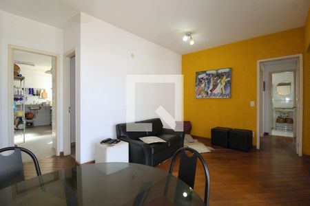 Sala de apartamento para alugar com 3 quartos, 93m² em Moema, São Paulo