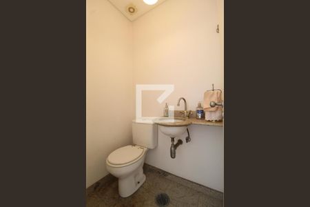 Lavabo de apartamento para alugar com 3 quartos, 93m² em Moema, São Paulo