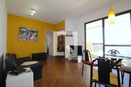 Sala de apartamento para alugar com 3 quartos, 93m² em Moema, São Paulo