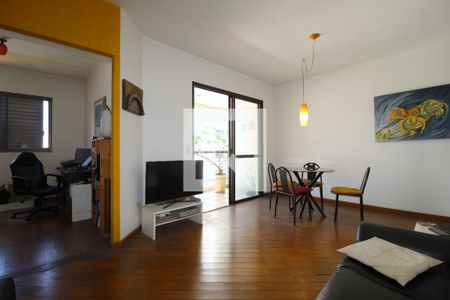 Sala de apartamento para alugar com 3 quartos, 93m² em Moema, São Paulo