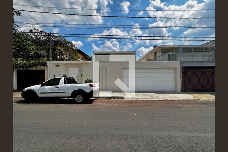 Fachada de casa à venda com 4 quartos, 430m² em Brooklin, São Paulo