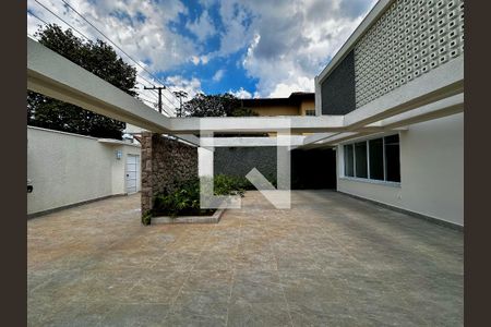 Garagem de casa à venda com 4 quartos, 430m² em Brooklin, São Paulo