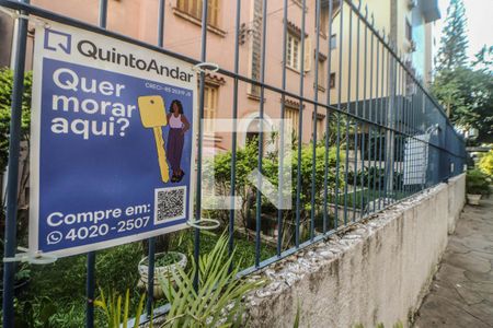 Plaquinha de apartamento à venda com 3 quartos, 77m² em São João, Porto Alegre