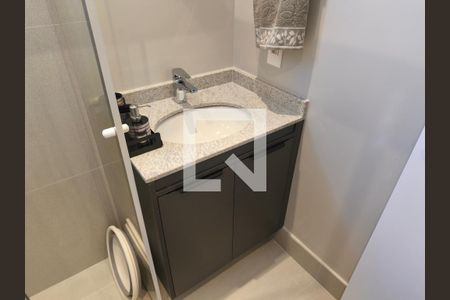 Banheiro de apartamento à venda com 1 quarto, 28m² em Vila Mariana, São Paulo
