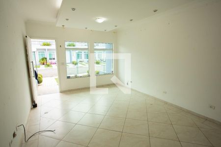 Sala de casa de condomínio à venda com 3 quartos, 100m² em Vila Romero, São Paulo