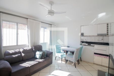 Sala de apartamento à venda com 2 quartos, 68m² em Alvorada, Contagem