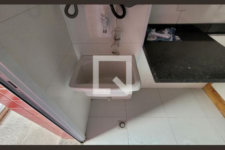 Lavanderia de apartamento à venda com 2 quartos, 58m² em Vila Curuçá, Santo André