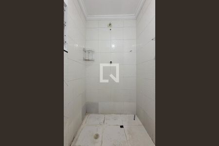 Banheiro 2 de casa para alugar com 2 quartos, 220m² em Vila Camilópolis, Santo André