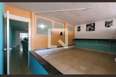 Subsolo de casa para alugar com 2 quartos, 220m² em Vila Camilópolis, Santo André