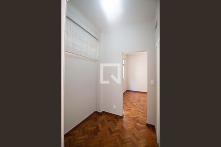 Corredor de apartamento para alugar com 1 quarto, 47m² em Humaitá, Rio de Janeiro