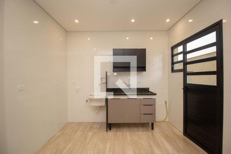Sala/Cozinha de casa de condomínio para alugar com 1 quarto, 25m² em Jardim Monjolo, São Paulo