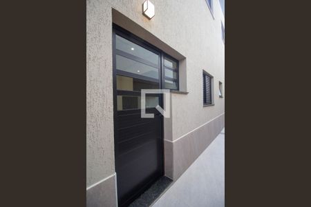 Hall de Entrada de casa de condomínio para alugar com 1 quarto, 25m² em Jardim Monjolo, São Paulo