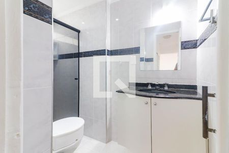 Banheiro de apartamento à venda com 2 quartos, 50m² em Vila Lageado, São Paulo