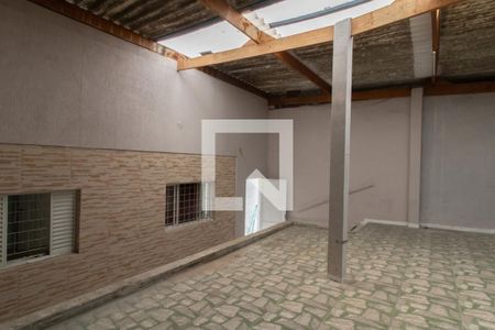 Garagem de casa à venda com 3 quartos, 149m² em Vila Rosalia, Guarulhos