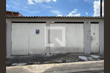 Fachada de casa à venda com 3 quartos, 149m² em Vila Rosalia, Guarulhos