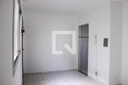 Sala de apartamento para alugar com 2 quartos, 75m² em Caiçara, Guarulhos