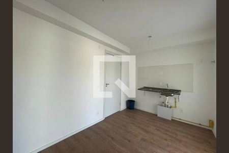 Sala e Cozinha  de apartamento à venda com 2 quartos, 31m² em Cidade Antônio Estêvão de Carvalho, São Paulo