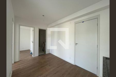 Sala e Cozinha  de apartamento à venda com 2 quartos, 31m² em Cidade Antônio Estêvão de Carvalho, São Paulo