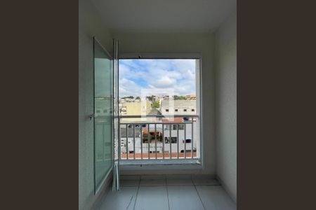 Varanda Sala e Cozinha  de apartamento à venda com 2 quartos, 31m² em Cidade Antônio Estêvão de Carvalho, São Paulo