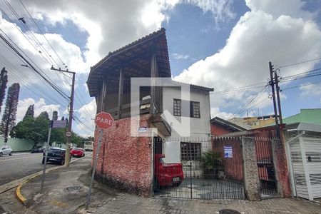 Fachada de casa à venda com 5 quartos, 250m² em Mauá, São Caetano do Sul