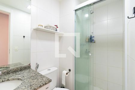 Banheiro de apartamento à venda com 2 quartos, 52m² em Vila Santa Catarina, São Paulo