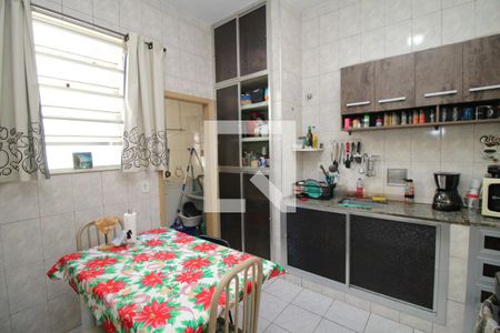 Cozinha de casa à venda com 2 quartos, 66m² em Irajá, Rio de Janeiro