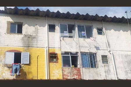 Placa de apartamento à venda com 2 quartos, 45m² em Guajuviras, Canoas
