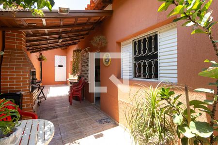 Quintal de casa à venda com 2 quartos, 172m² em Vila Iza, Campinas