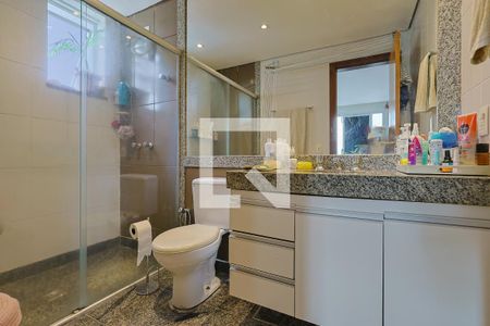 Banheiro de kitnet/studio à venda com 1 quarto, 45m² em Vale do Sereno, Nova Lima