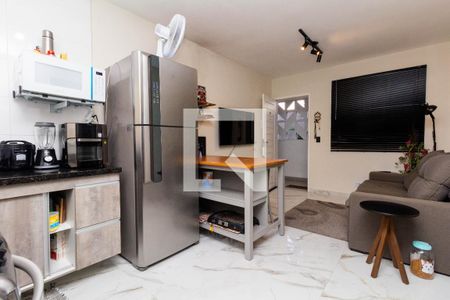 Sala e Cozinha de apartamento à venda com 2 quartos, 69m² em Vila Azevedo, São Paulo