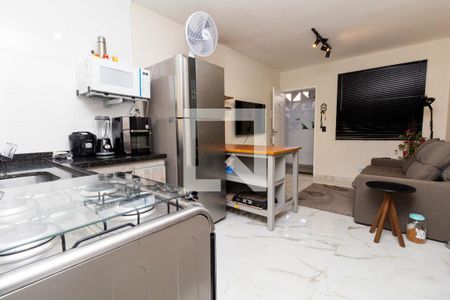 Sala e Cozinha de apartamento à venda com 2 quartos, 69m² em Vila Azevedo, São Paulo