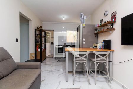 Sala e Cozinha de apartamento à venda com 2 quartos, 69m² em Vila Azevedo, São Paulo