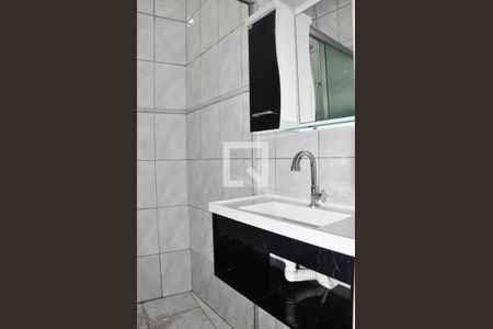  Banheiro Social de casa para alugar com 2 quartos, 70m² em Vila Pirituba, São Paulo