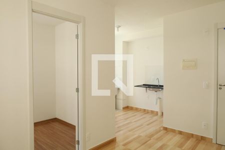 Sala de apartamento para alugar com 2 quartos, 34m² em Guaianases, São Paulo
