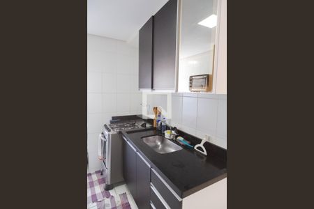 Cozinha de apartamento à venda com 2 quartos, 49m² em Jardim Rossi, Guarulhos