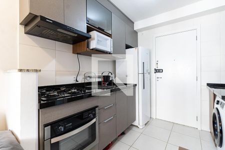 Cozinha de apartamento à venda com 2 quartos, 33m² em Parque Fongaro, São Paulo