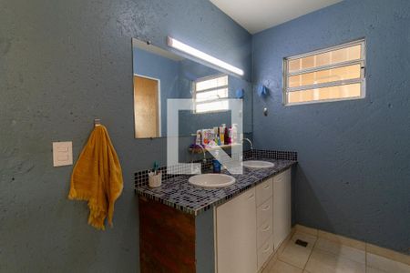Banheiro de casa à venda com 5 quartos, 440m² em Chácara Santa Margarida, Campinas