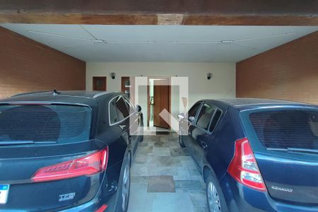 Garagem de casa à venda com 3 quartos, 238m² em Guarani, Campinas
