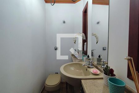Banheiro Social de casa à venda com 3 quartos, 238m² em Guarani, Campinas