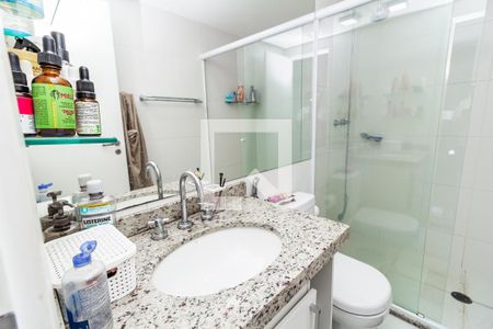 Banheiro de apartamento para alugar com 2 quartos, 66m² em Água Branca, São Paulo