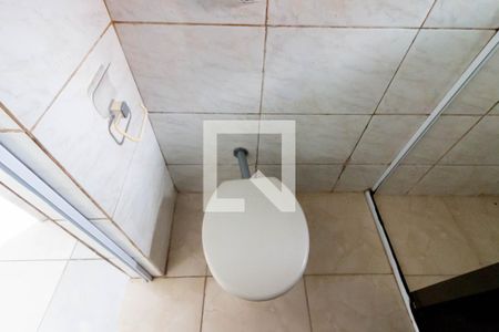 Banheiro de casa de condomínio para alugar com 2 quartos, 54m² em Cidade São Miguel, São Paulo