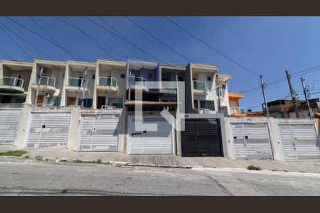Fachada de casa à venda com 3 quartos, 250m² em Parque Boturussu, São Paulo